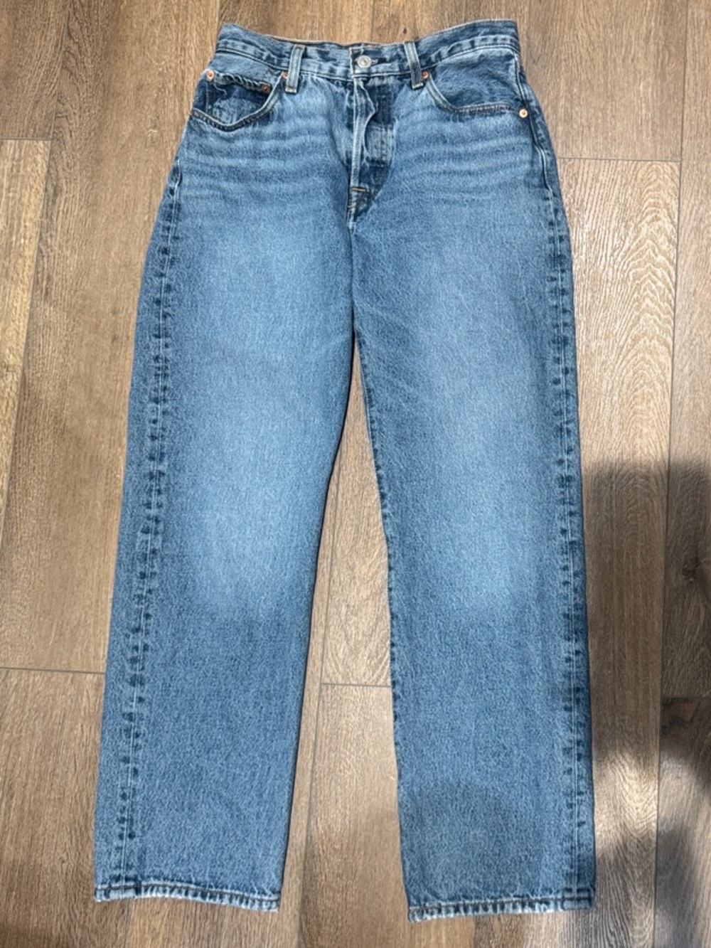 Women's Levi Strauss Barrel/Straight Jeans in Classic Blue Wash